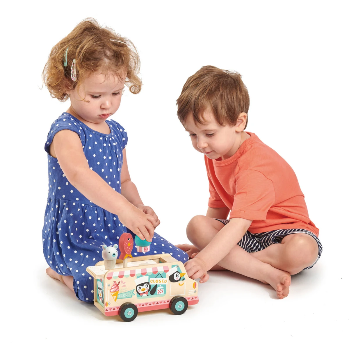 Drewniany samochód lodziarnia auto zabawka Tender Leaf Toys | Pan Piksel