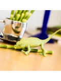 Młody Kameleon Jemeński. Figurka Safari Ltd. | Pan Piksel