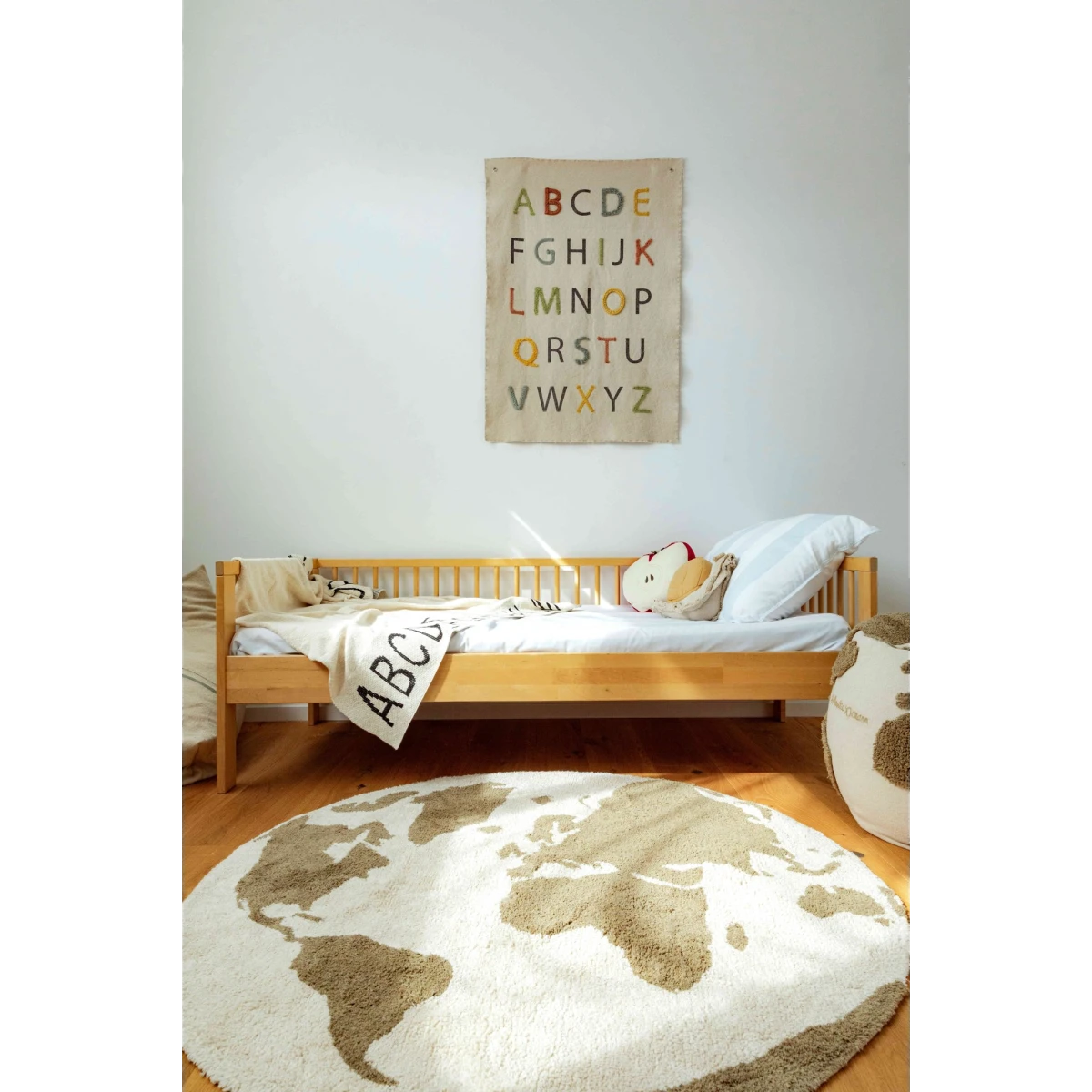 LORENA CANALS Dywan Bawełniany RugCycled Mapa Świata Ø 120 cm | Pan Piksel