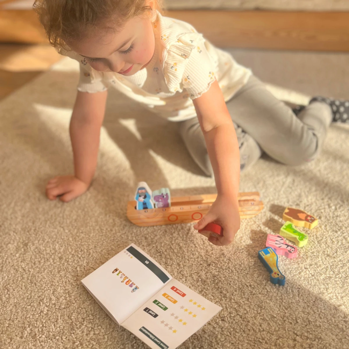Tooky Toy Drewniana Arka Noego + Książeczka z Zagadkami | Pan Piksel