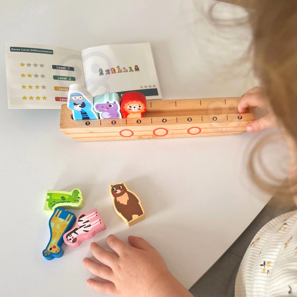 Tooky Toy Drewniana Arka Noego + Książeczka z Zagadkami | Pan Piksel
