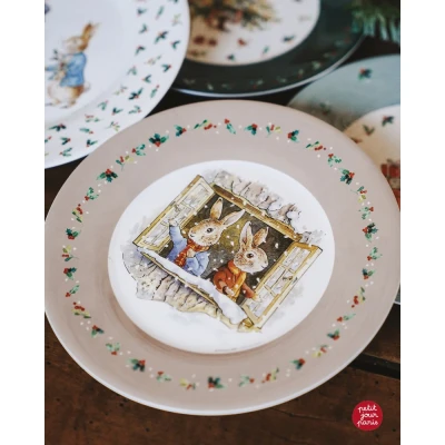 PETIT JOUR PARIS Talerz fi 20 cm Peter Rabbit Christmas Window | Pan Piksel