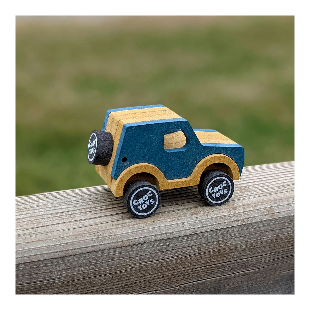 CROC TOYS DIY Drewniany pojazd: jeep | Pan Piksel