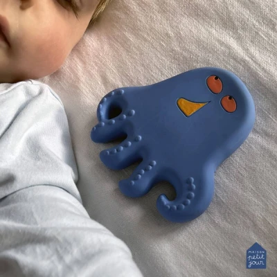 MAISON PETIT JOUR Gryzak dla dzieci Ośmiornica | Pan Piksel