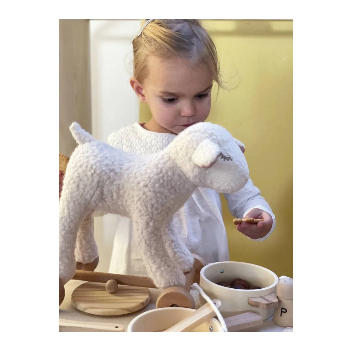 EGMONT TOYS Wełniana owieczka Mary do ciągnięcia | Pan Piksel