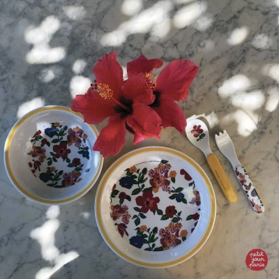 MAISON PETIT JOUR Miseczka dla dzieci z melaminy Hibiskus | Pan Piksel