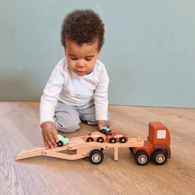 EGMONT TOYS Drewniana ciężarówka transportowa | Pan Piksel
