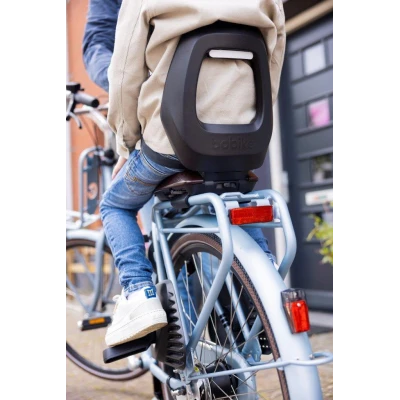 Fotelik Junior ONE Bobike black/dark brown | Pan Piksel