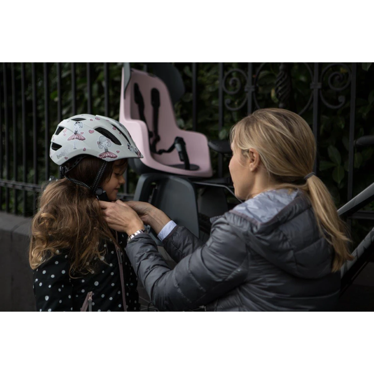 Fotelik rowerowy GO na bagażnik Bobike | Pan Piksel
