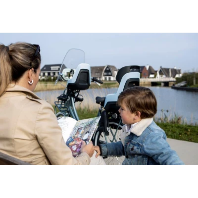 Przedni fotelik GO Mini Bobike | Pan Piksel