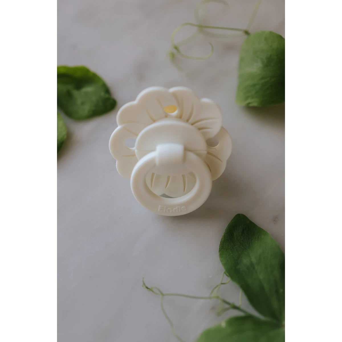Elodie Details smoczek lateksowy Binky Bloom 3 m+ valinna white | Pan Piksel