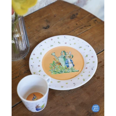 PETIT JOUR PARIS Talerzyk fi 20 cm Królik Piotruś | Pan Piksel