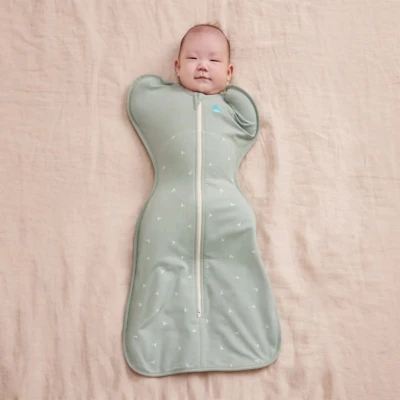 LOVE TO DREAM Otulacz Swaddle UP rozmiar NB Oliwkowa Gałązka ETAP 1 TOG 1.5 | Pan Piksel