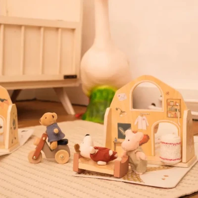 EGMONT TOYS Mini przyjaciele Gabinet Lekarski | Pan Piksel