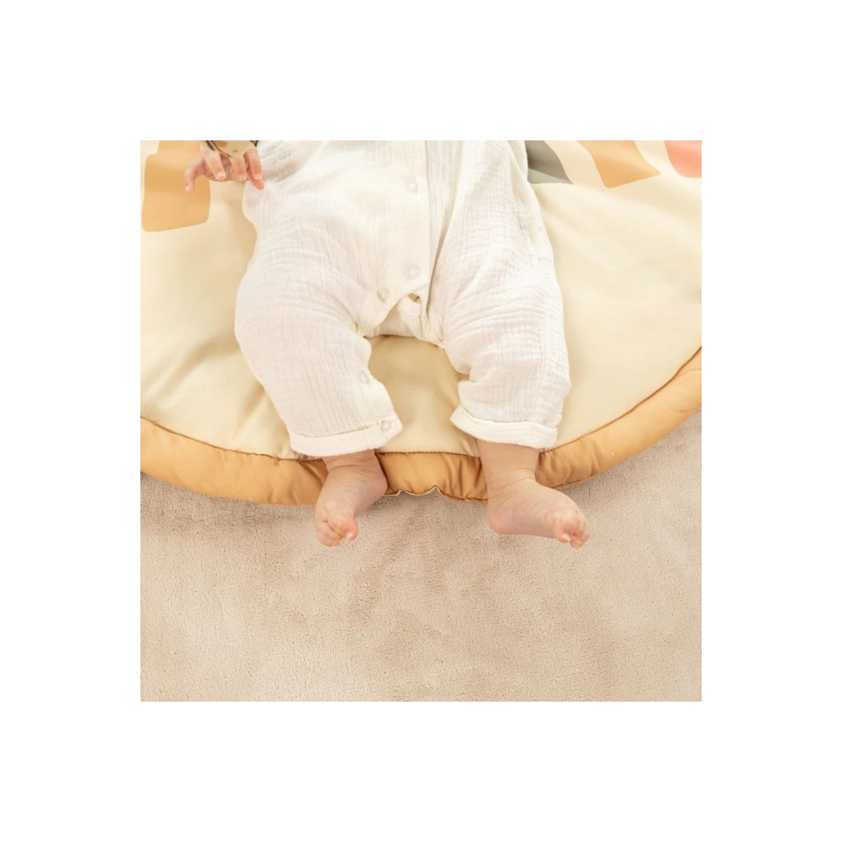 HAKUNA MATTE Mata edukacyjna z zabawkami dla niemowląt Baby Activity Gym 85 cm Tęczowa Dżungla | Pan Piksel