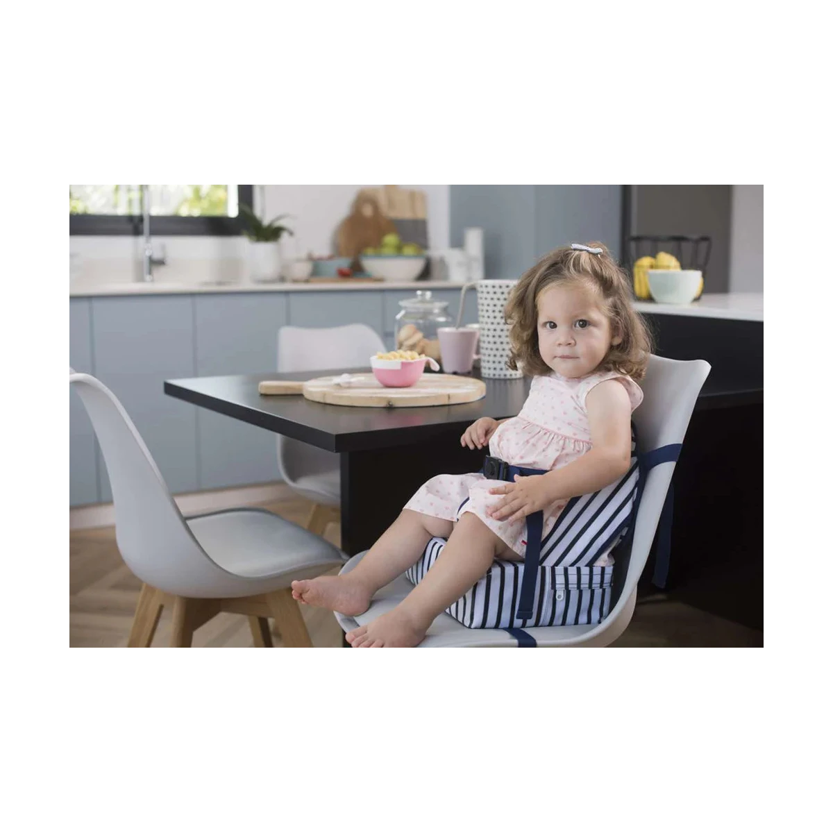 BABY TO LOVE Podstawka podwyższająca Easy UP paski niebieska | Pan Piksel