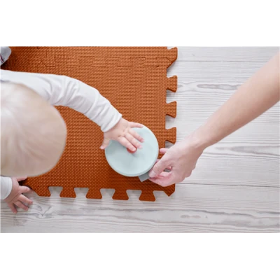 Baby Dan – mata piankowa do zabawy mocca | Pan Piksel