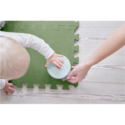 Baby Dan – mata piankowa do zabawy soft green | Pan Piksel