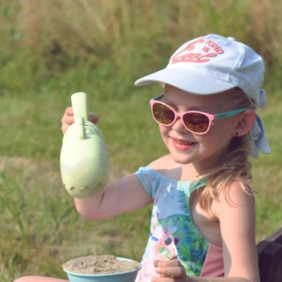 WOOPIE GREEN Krokodyl Łopatka Zbierak do Piasku i Wody Zielona BIODEGRADOWALNY ORGANICZNY MATERIAŁ | Pan Piksel