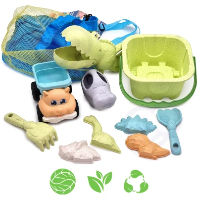 WOOPIE GREEN Zestaw do Piasku z Wiaderkiem i Łopatką Krokodyl w Plecaku 10 el. BIODEGRADOWALNY ORGANICZNY MATERIAŁ | Pan Piksel