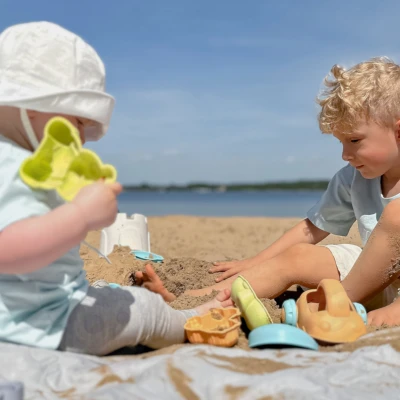 WOOPIE GREEN Zestaw do Piasku z Wiaderkiem i Samochodzikiem 10 el. BIODEGRADOWALNY ORGANICZNY MATERIAŁ | Pan Piksel