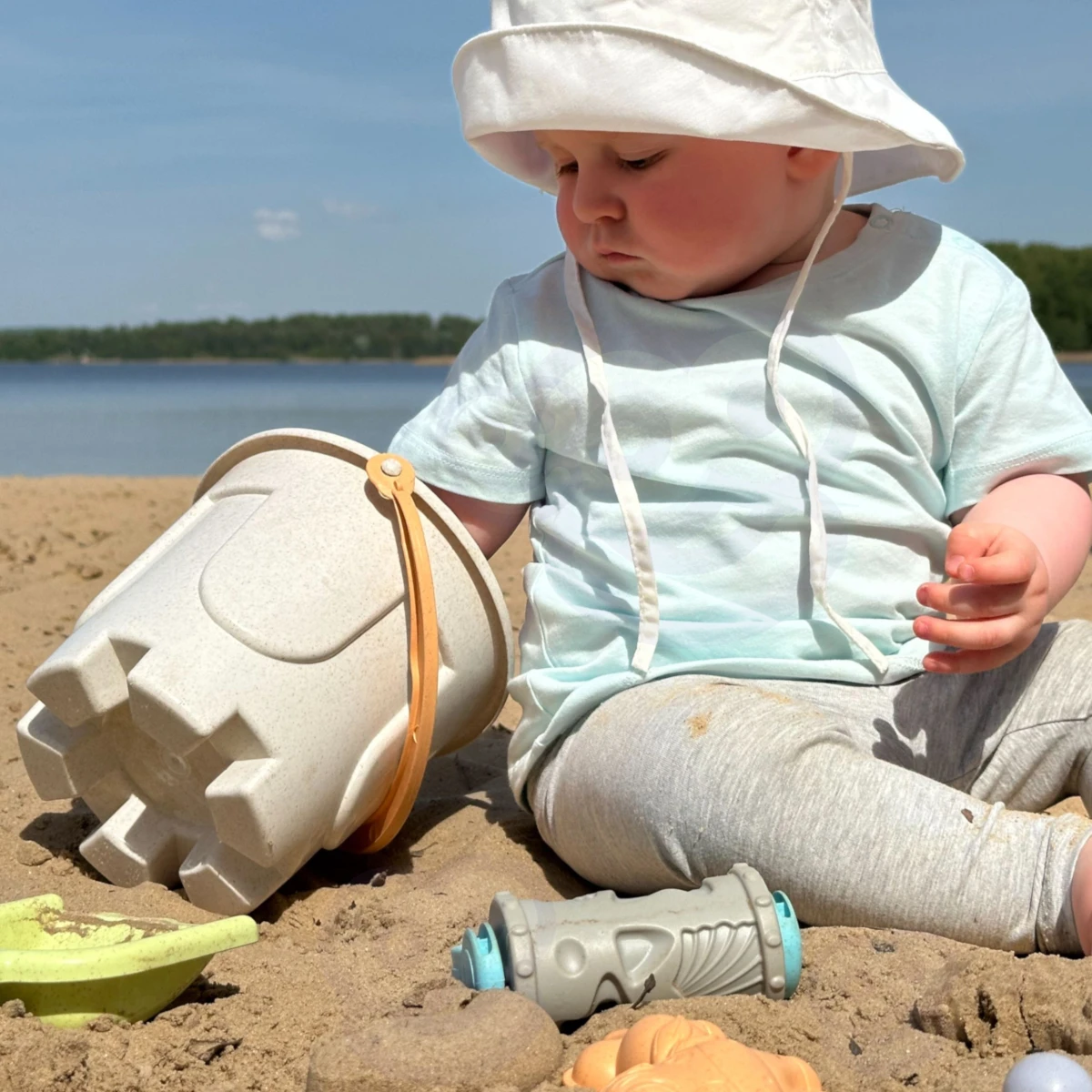 WOOPIE GREEN Zestaw do Piasku z Wiaderkiem i Samochodzikiem 10 el. BIODEGRADOWALNY ORGANICZNY MATERIAŁ | Pan Piksel