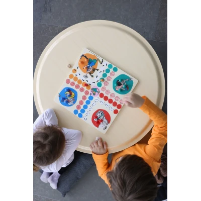 MICKI Drewniana gra strategiczna Chińczyk zabawka edukacyjna gry dla dzieci Pippi | Pan Piksel