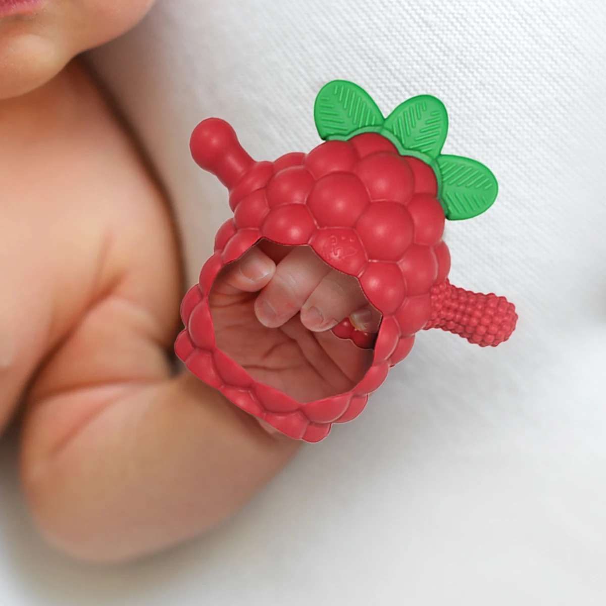 RAZBABY Gryzak silikonowy Razberry Grip czerwony | Pan Piksel