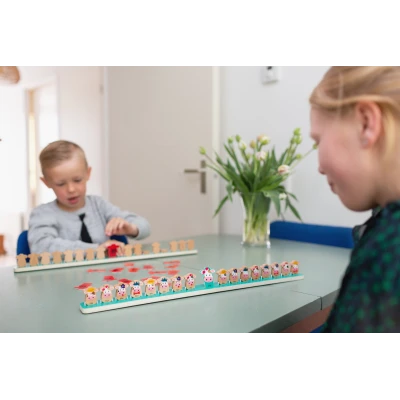BS Toys Zgadnij Krówkę gra logiczna zabawa detektywistyczna rozwój spostrzegawczości i myślenia logicznego 6+ | Pan Piksel