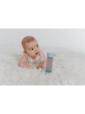 JELLYSTONE DESIGNS Jellystone Sensoryczna butelka dla niemowląt SOFT BLUE 0+ wyciszająca przepływowa zamknięta | Pan Piksel