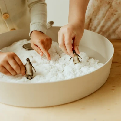 JELLYSTONE DESIGNS Jellystone Sensory Snow Sensoryczny śnieg miękka masa sensoryczna dla dzieci 3+ | Pan Piksel