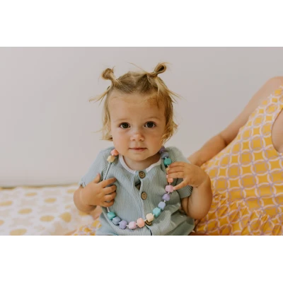 JELLYSTONE DESIGNS Jellystone Sensoryczny naszyjnik gryzak Korale księżniczki Princess pastel 3+ | Pan Piksel