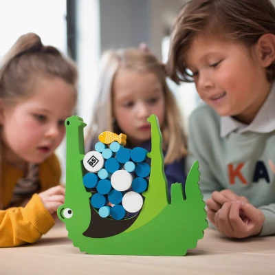 BS Toys Drewniana gra Nakarm krokodyla – ćwiczenie motoryki małej i zręczności 4+ | Pan Piksel