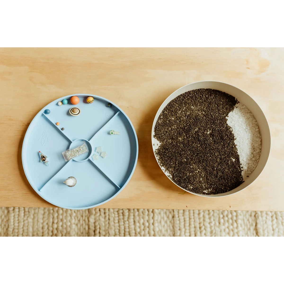 JELLYSTONE DESIGNS Jellystone Zestaw sensoryczny Galaktyka wkład do tacki sensorycznej Play Tray | Pan Piksel