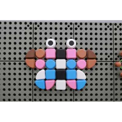 MASTERKIDZ Drewniana Tablica STEM Wolnostojąca XXL w Kształcie Domu + Akcesoria | Pan Piksel