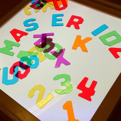 MASTERKIDZ Panel Skrzynia LED Sensoryczna + Zestaw Akcesoriów | Pan Piksel