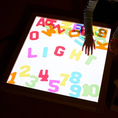 MASTERKIDZ Panel Świetlny LED Zmiana kolorów Pilotem + Klocki Montessori Mozaika 140 el. | Pan Piksel