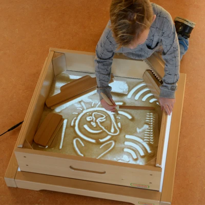 MASTERKIDZ Rama Sensoryczna - Panel LED + Zestaw Akcesoriów Do Zabawy w Piasku | Pan Piksel