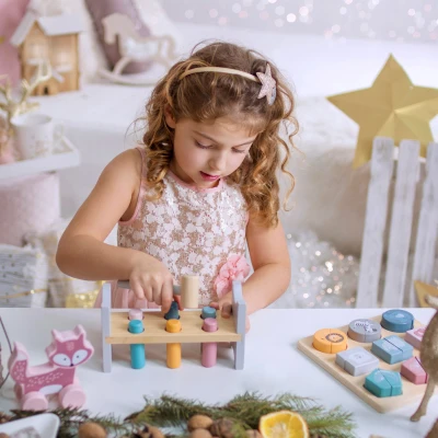 VIGA PolarB Zestaw Drewniana Piramidka + Przebijanka z Młoteczkiem Miś Polarny Montessori | Pan Piksel