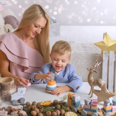 VIGA PolarB Zestaw Drewniana Piramidka + Przebijanka z Młoteczkiem Miś Polarny Montessori | Pan Piksel