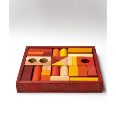 WOODEN STORY Drewniane Klocki w Czerwonej Skrzynce – Barwa Ciepła 30 Elementów | Pan Piksel