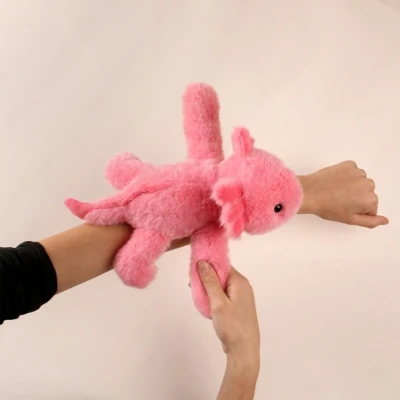 DOUDOU ET COMPAGNIE DOUDOU pluszowa bransoletka slap aksolotl Podcoll Histoire d'Ours różowy