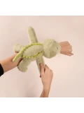 DOUDOU ET COMPAGNIE DOUDOU pluszowa bransoletka slap krokodyl Podcoll Histoire d'Ours zielony