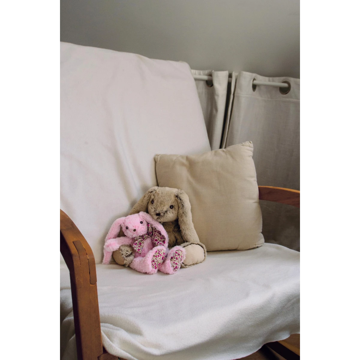 DOUDOU ET COMPAGNIE DOUDOU pluszowy królik Histoire d'Ours 25 cm różowy