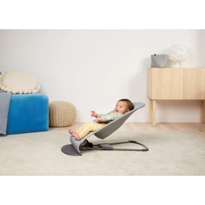 BABYBJORN leżaczek BALANCE SOFT WOVEN/JERSEY Tri Fabric Ciemny Szary + zabawka do leżaczka Googly Eyes