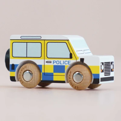 LE TOY VAN Samochodzik Bobby