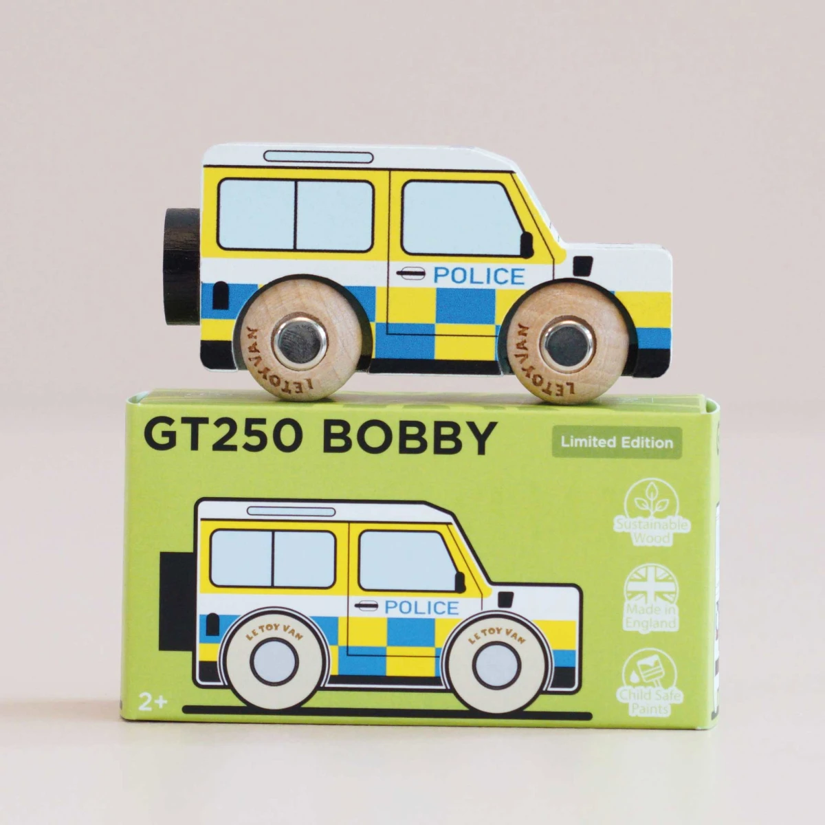LE TOY VAN Samochodzik Bobby