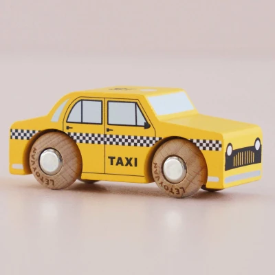 LE TOY VAN Samochodzik Trixie