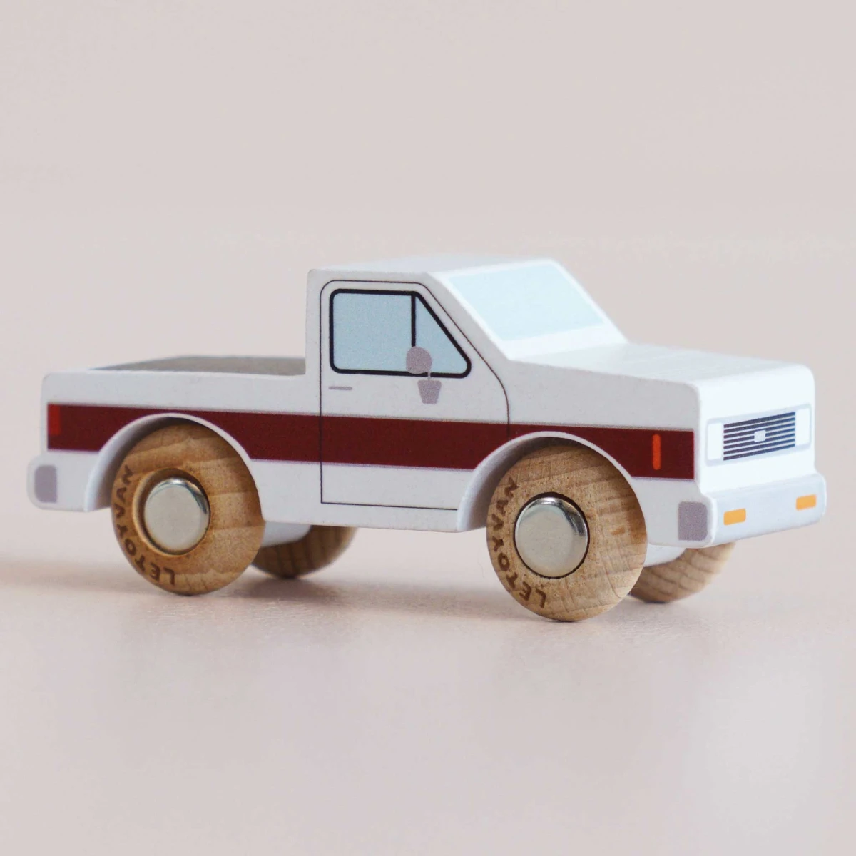 LE TOY VAN Samochodzik Charlie