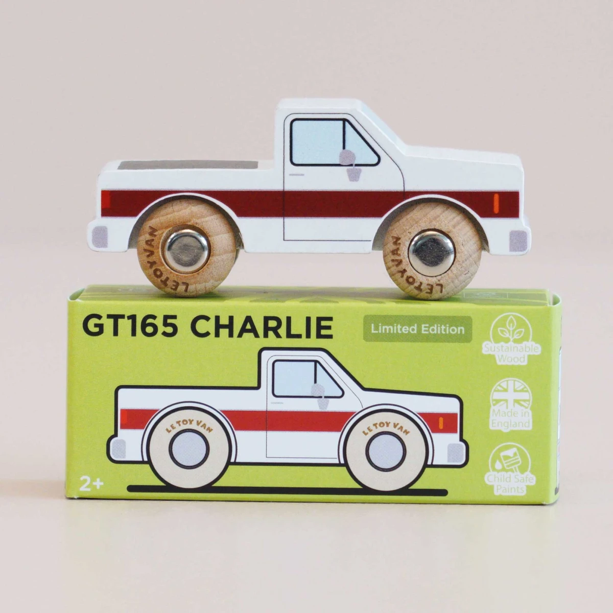 LE TOY VAN Samochodzik Charlie
